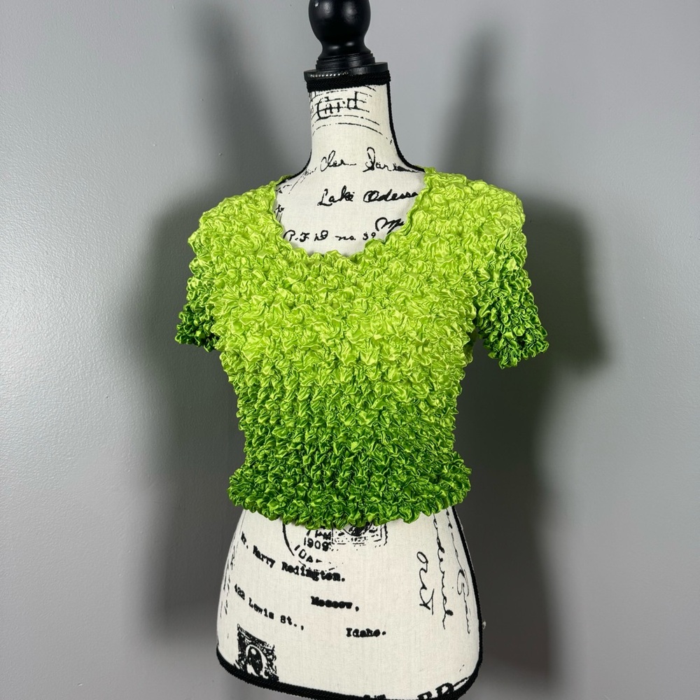 Green Popcorn Top